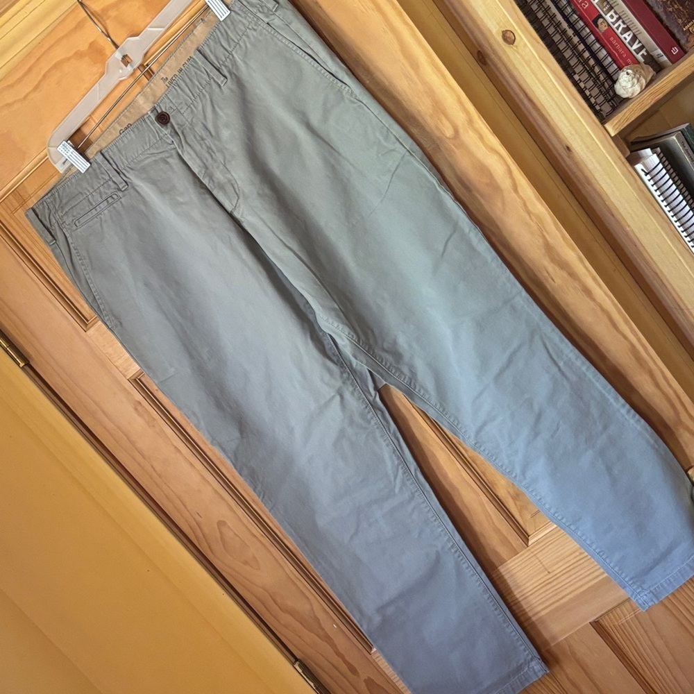 GAP Men's Light Gray Chinos